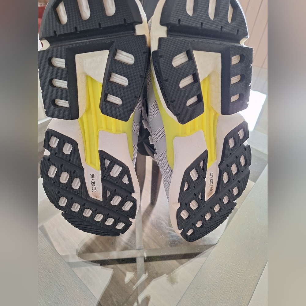 ADIDAS P.O.D.S3.1 athletic or casual stylelist sneakers!🔥 Sz9.5- *UNISEX*-🤗 - Picture 6 of 8